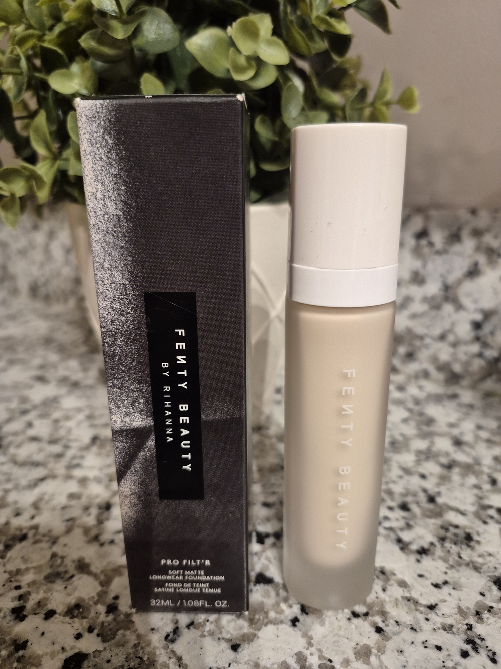 Fenty Beauty Pro Filt'r Foundation - Shade 100